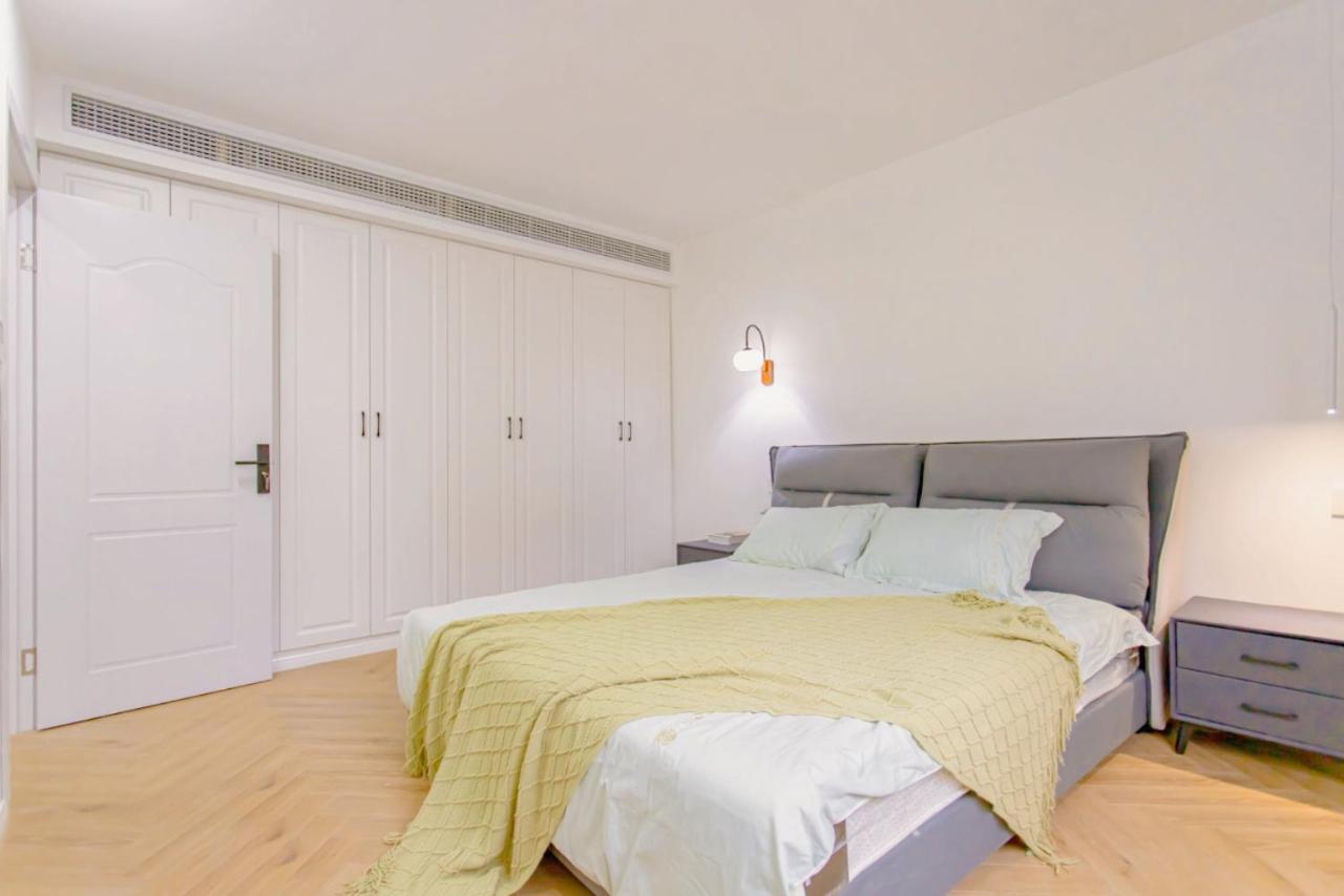Zhome-three Floors 4 Bedrooms - Near Nanjing Road * 上海