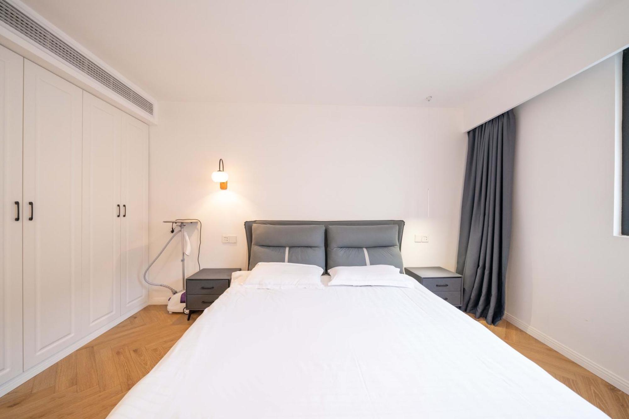 Zhome-three Floors 4 Bedrooms - Near Nanjing Road
