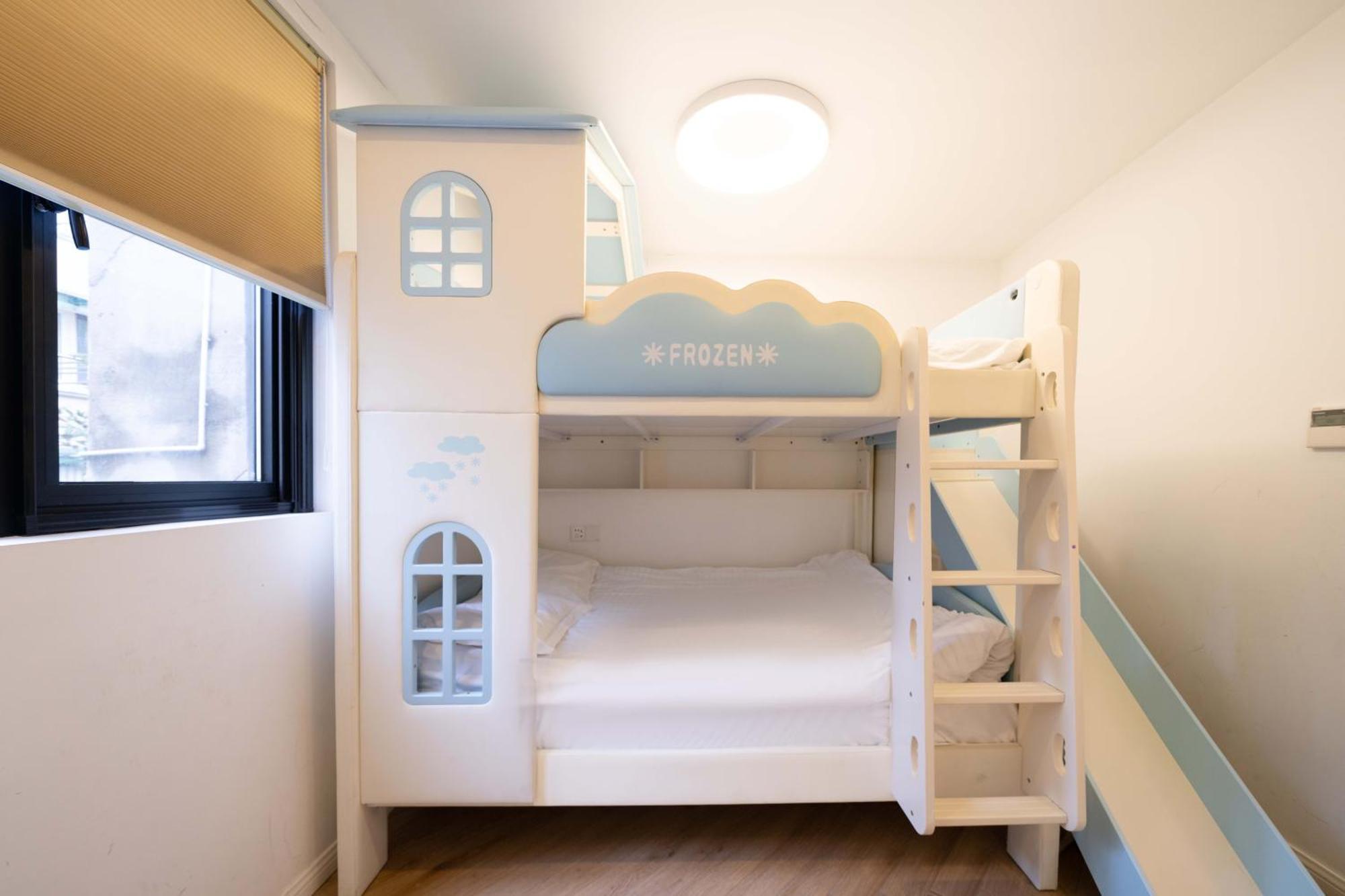 公寓 Zhome-three Floors 4 Bedrooms - Near Nanjing Road