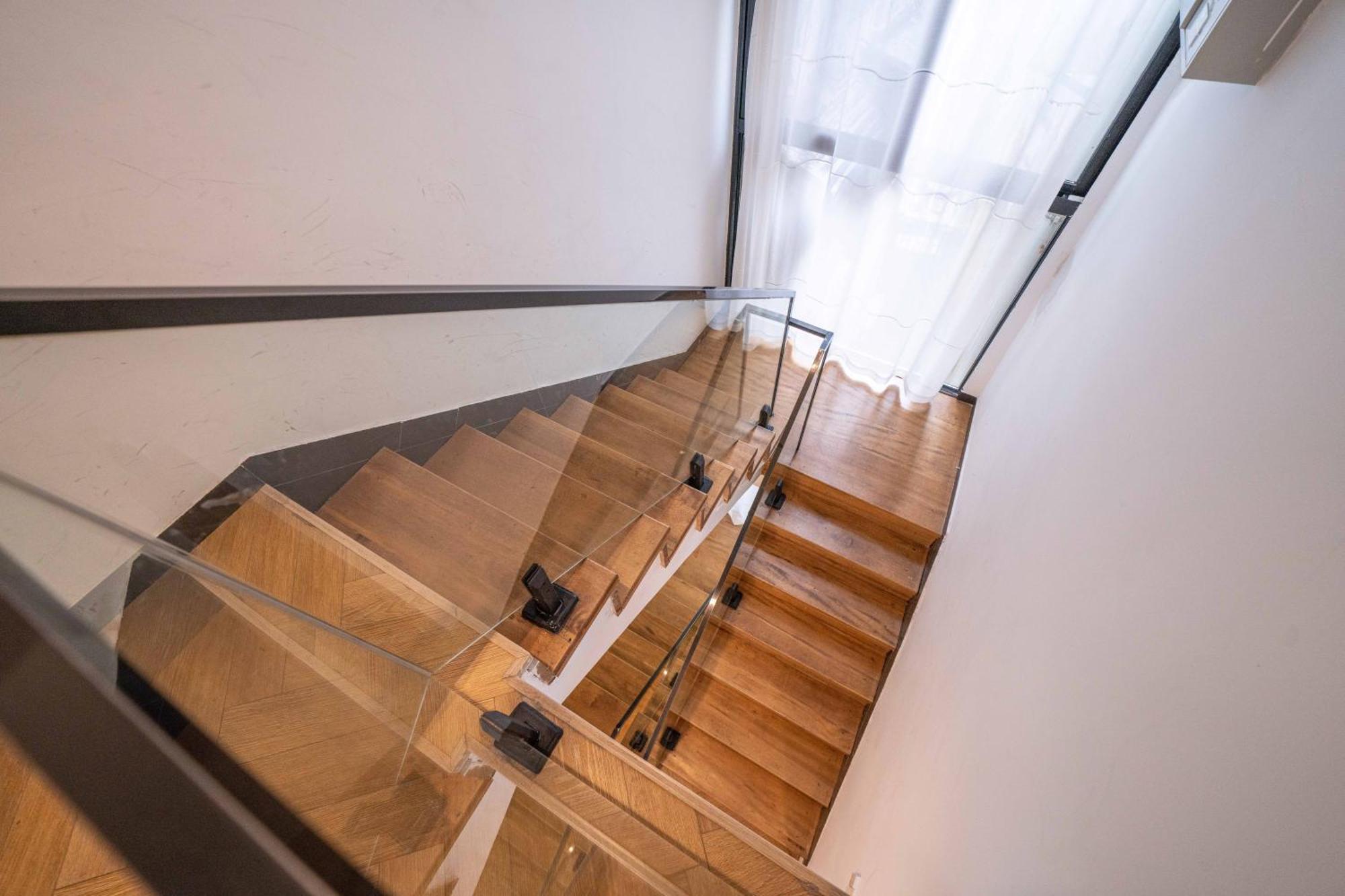公寓 Zhome-three Floors 4 Bedrooms - Near Nanjing Road *